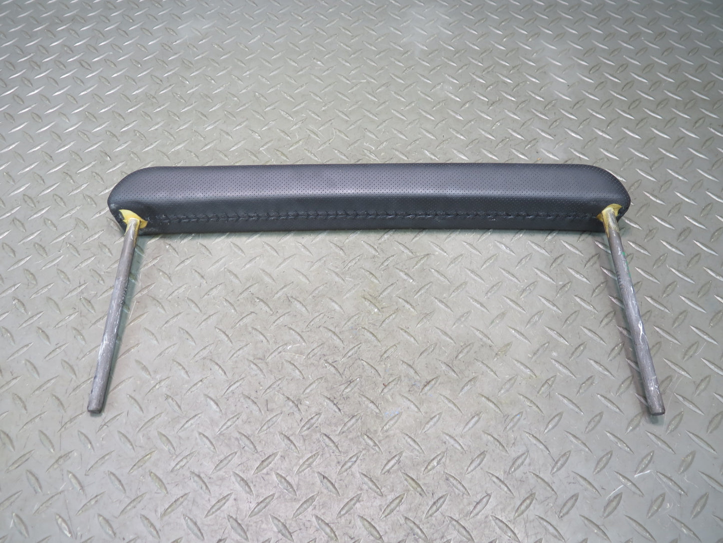 2003-2007 Hummer H2 Dash Front Right Grip Grab Handle Bar