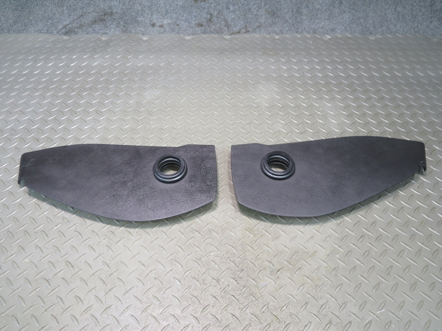 2003-2007 Hummer H2 Dash Front Left & Right END Trim Cover Panel Set of 2