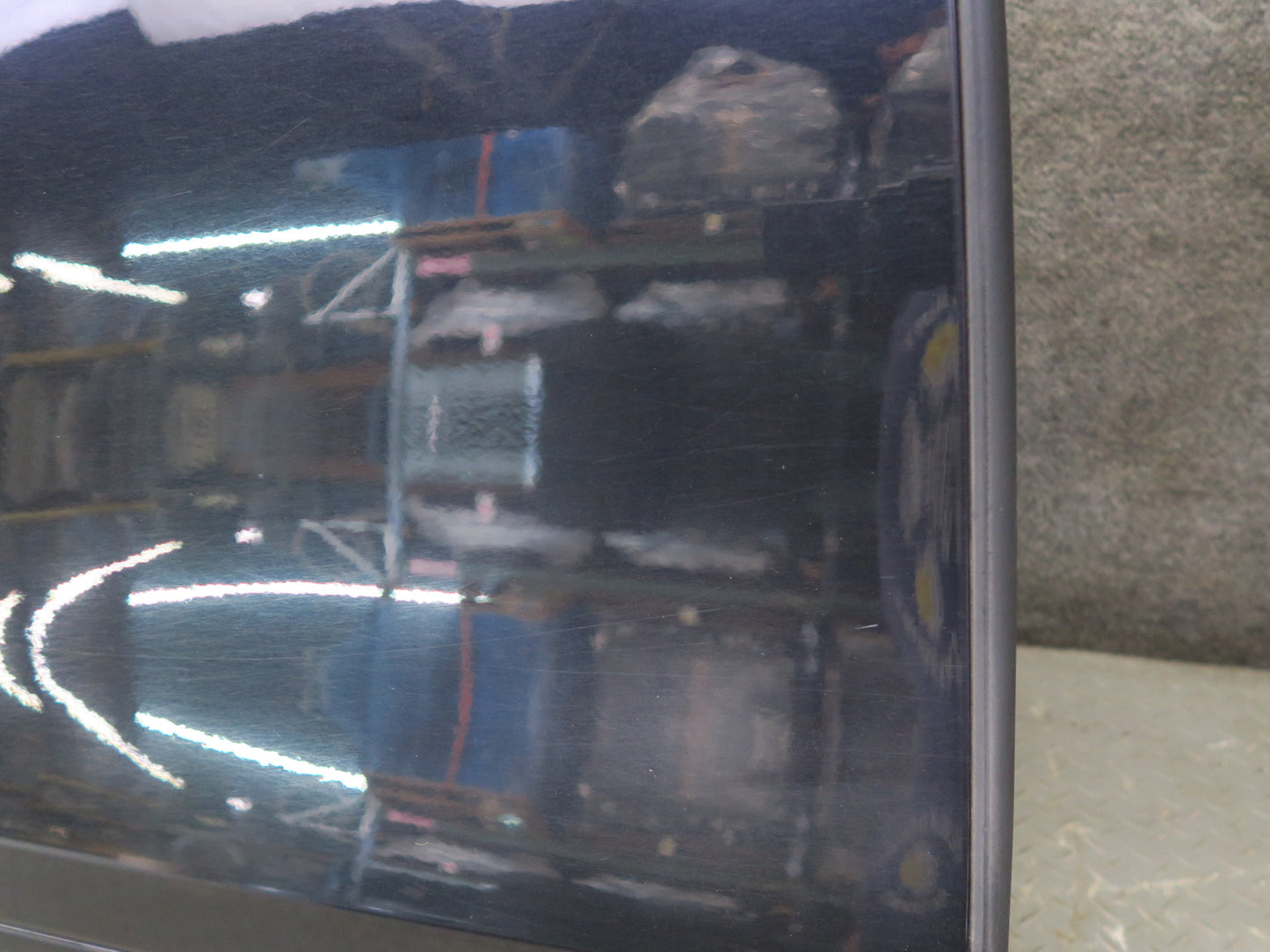 2011-2018 Porsche Cayenne 958 Rear Right Side Door Shell Frame Panel w Glass