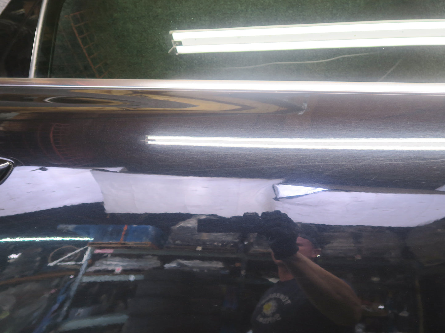 2011-2018 Porsche Cayenne 958 Rear Right Side Door Shell Frame Panel w Glass