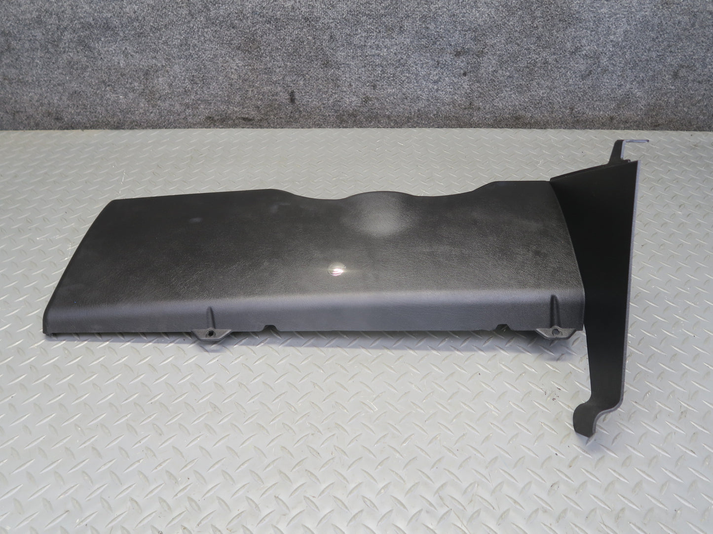 2003-2007 Hummer H2 Dash Front Left Lower Knee Trim Cover Panel 15058424