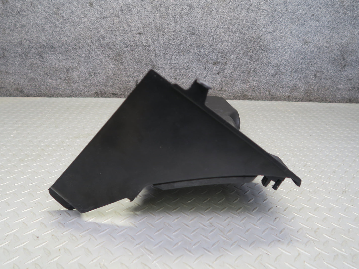 2003-2007 Hummer H2 Dash Front Left Lower Knee Trim Cover Panel 15058424