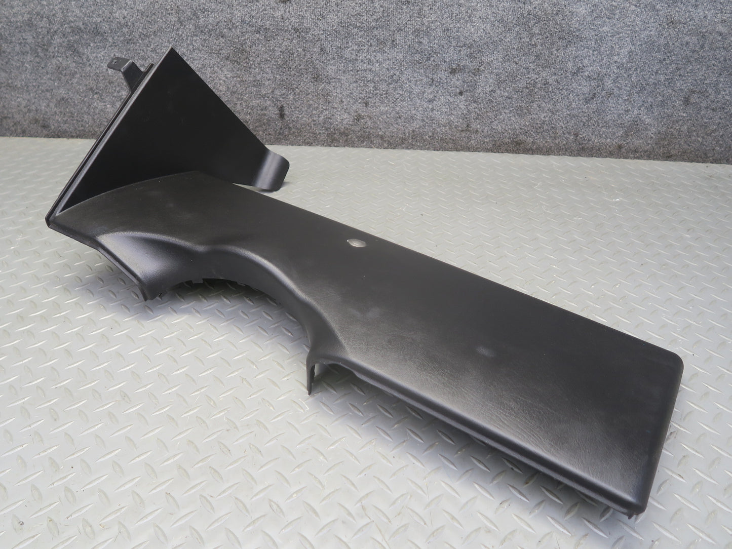 2003-2007 Hummer H2 Dash Front Left Lower Knee Trim Cover Panel 15058424