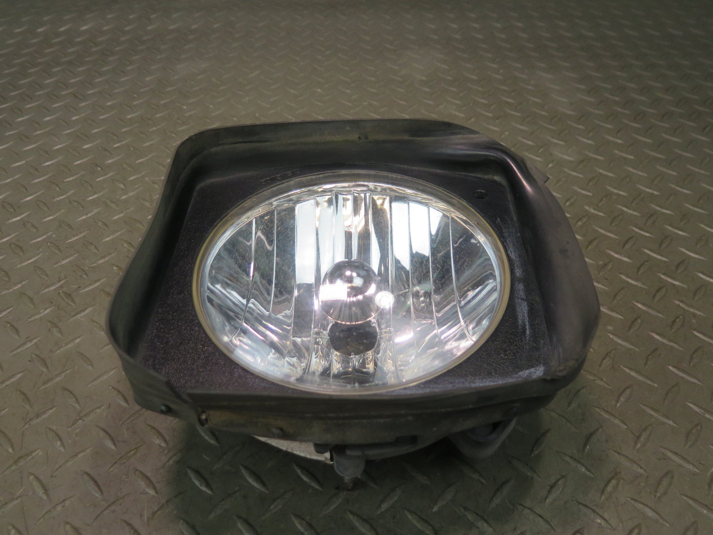 2003-2009 Hummer H2 Front Right & Left Side Halogen Headlight Lamp Set