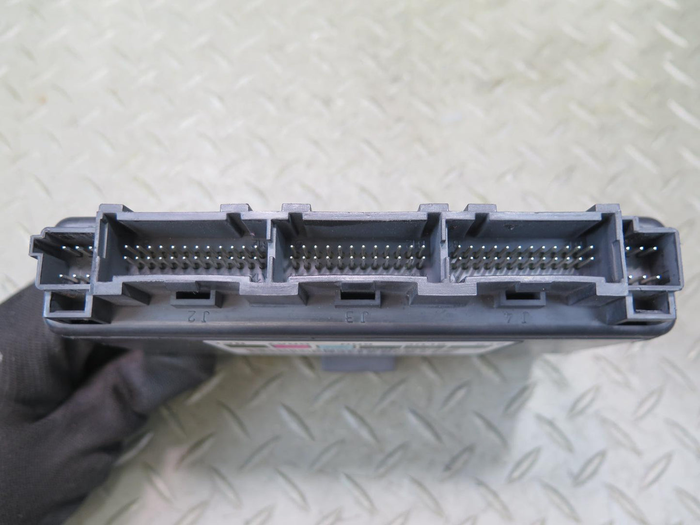 2005 Hummer H2 Body Control Module Unit BCM BCU 15137393