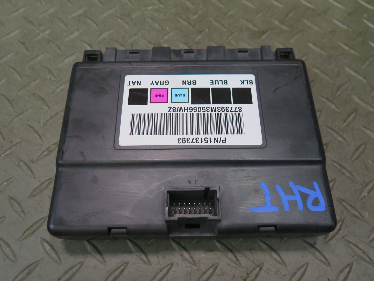 2005 Hummer H2 Body Control Module Unit BCM BCU 15137393