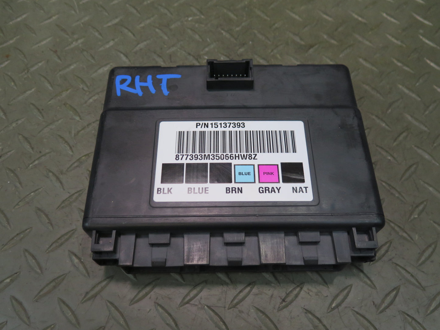 2005 Hummer H2 Body Control Module Unit BCM BCU 15137393