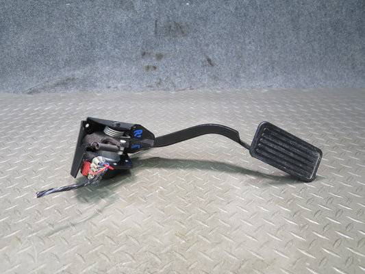 2004-2007 Hummer H2 Gas Acceleration Pedal Throttle Sensor