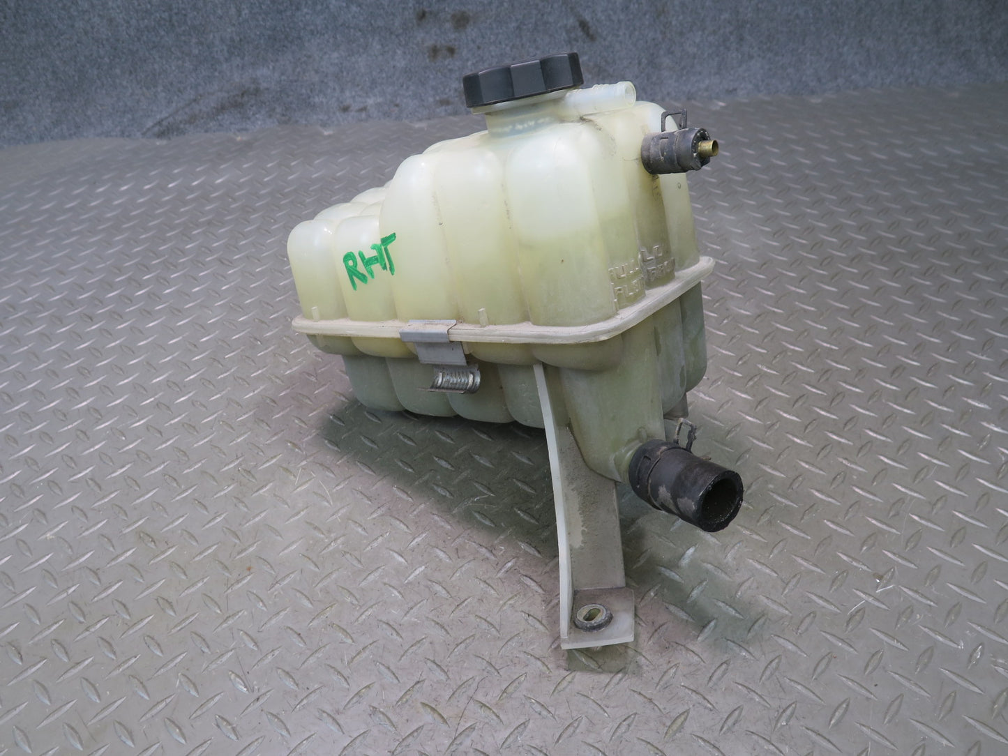 2003-2007 Hummer H2 Engine Coolant Expansion Overflow Reservoir Tank