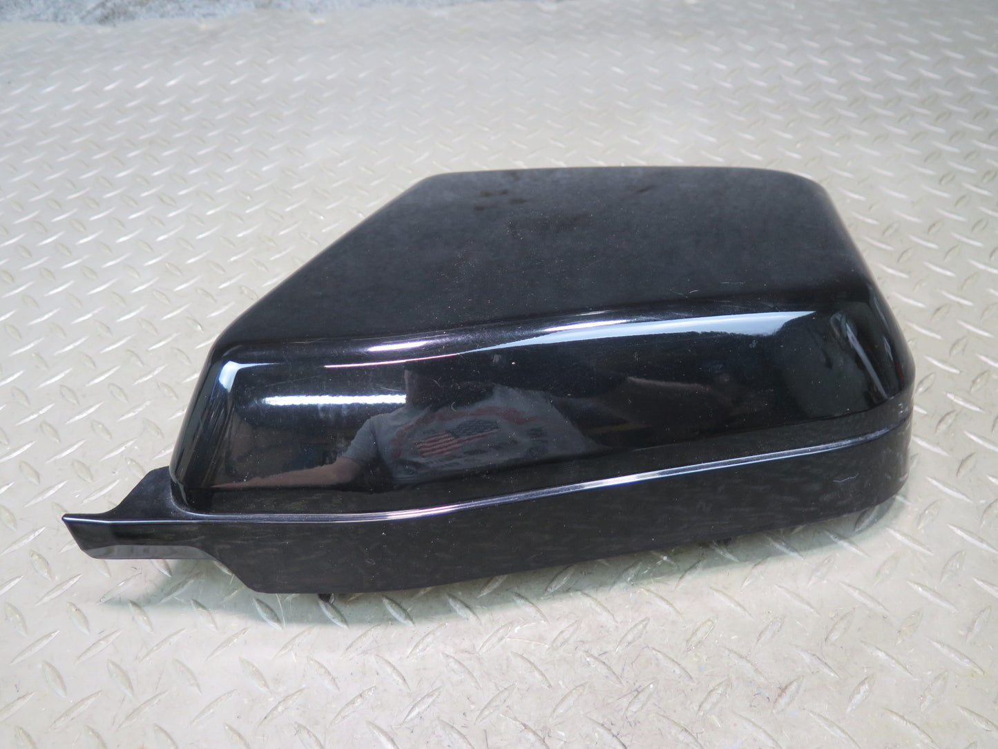 2003-2009 Hummer H2 Front Right Side Cowl Vent Panel END Cap Cover Black