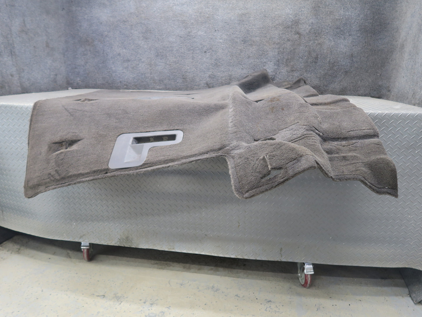2003-2007 Hummer H2 Rear Trunk Cargo Floor Carpet Cover MAT Liner