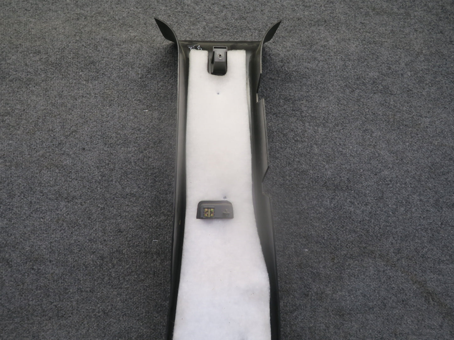 2003-2007 Hummer H2 Right & Left Side Upper Lower B Pillar Trim Cover Panel Set
