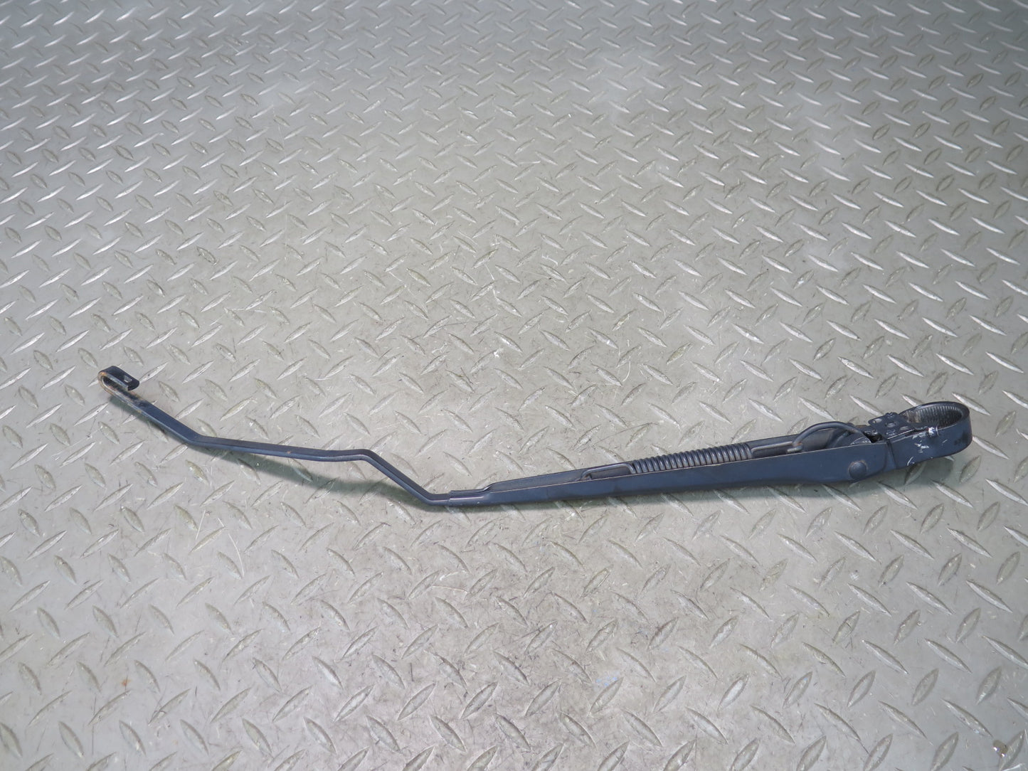 2003-2009 Hummer H2 Front Windshield Left & Right Side Wiper Arm Set of 2