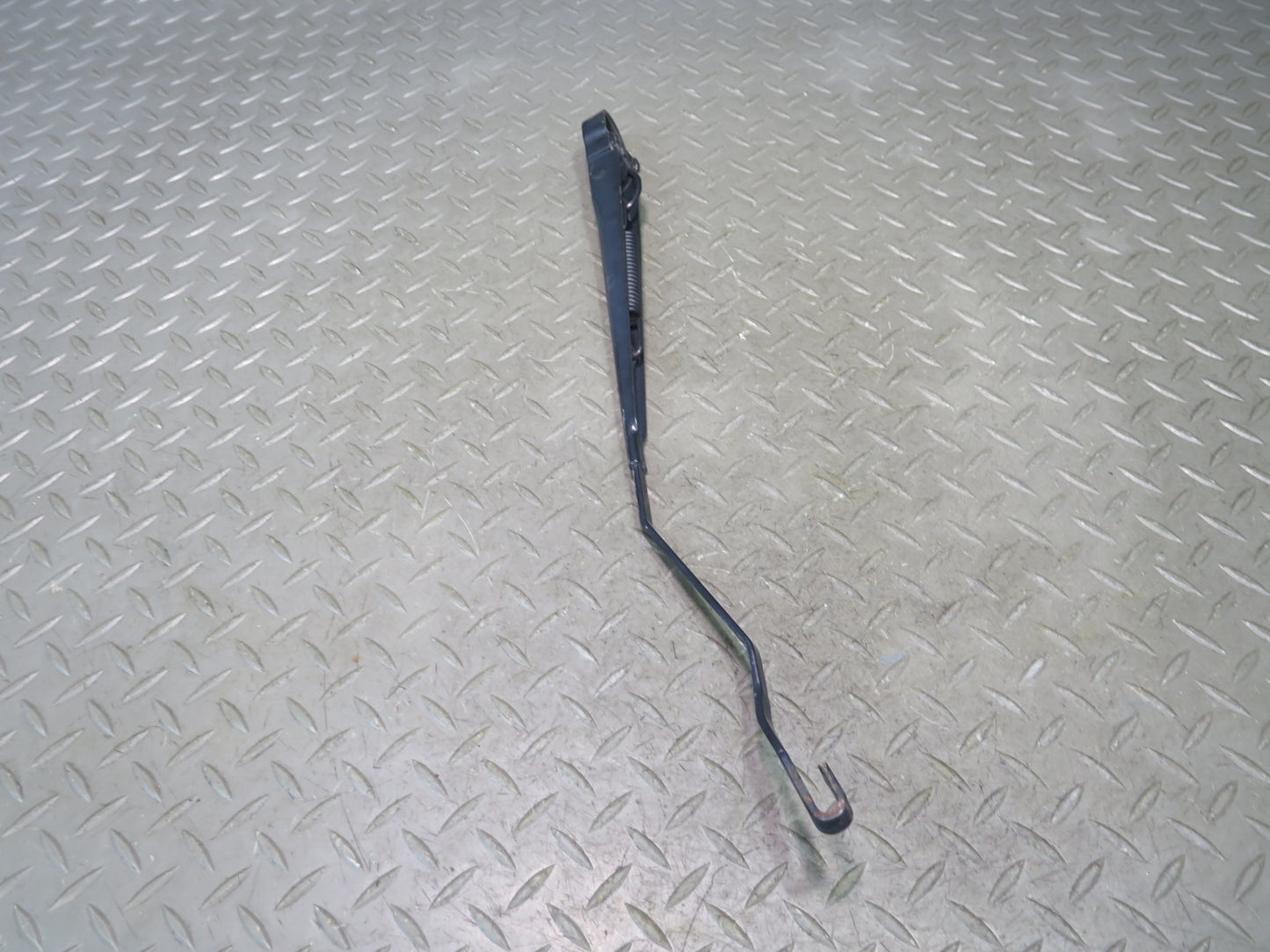 2003-2009 Hummer H2 Front Windshield Left & Right Side Wiper Arm Set of 2