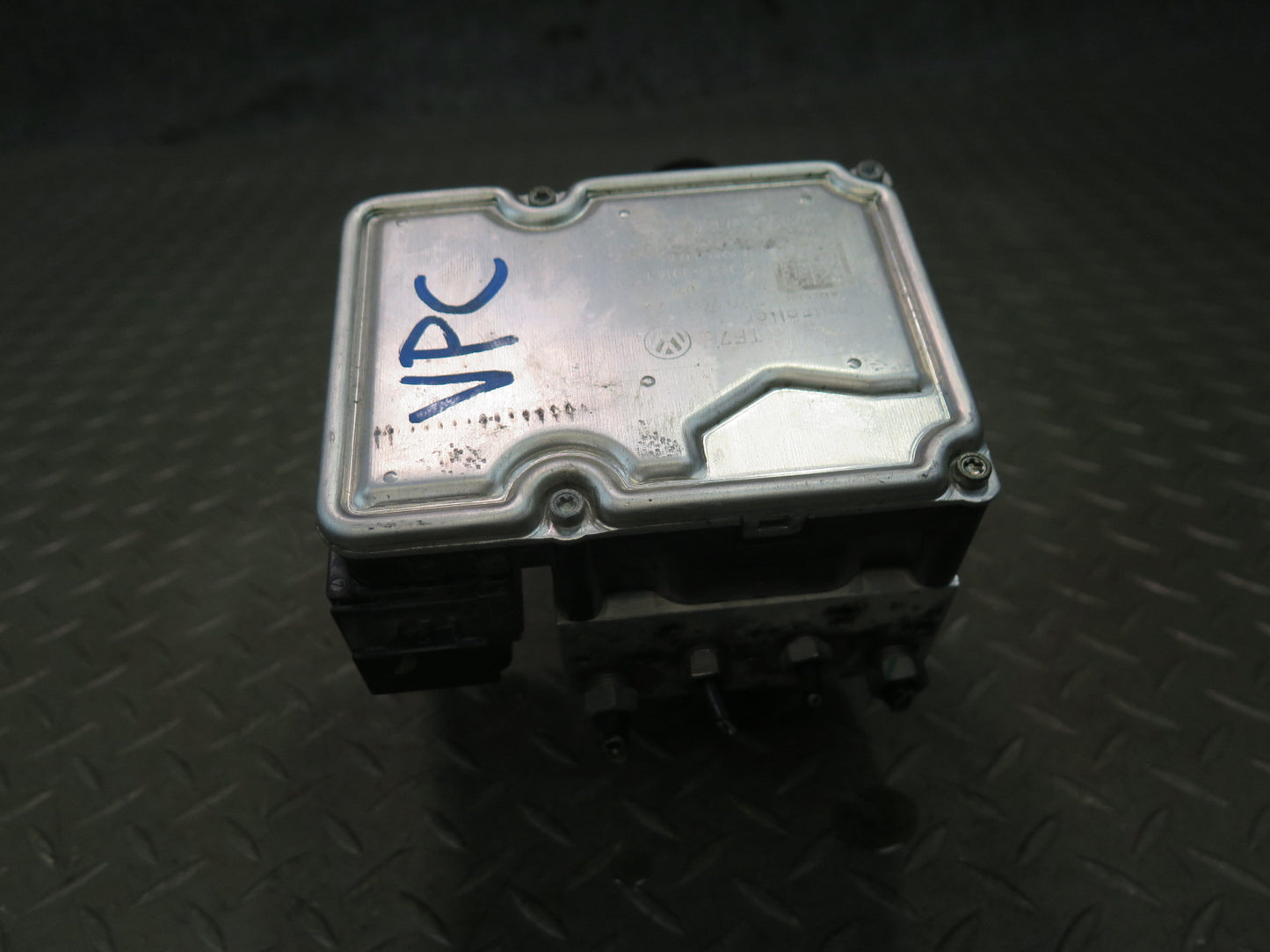 2015-2018 Porsche Cayenne 958.2 Anti Lock Brake ABS Pump Module 7P0614517T