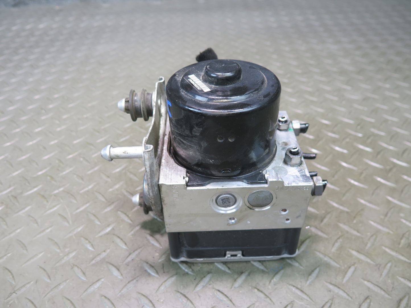2015-2018 Porsche Cayenne 958.2 Anti Lock Brake ABS Pump Module 7P0614517T
