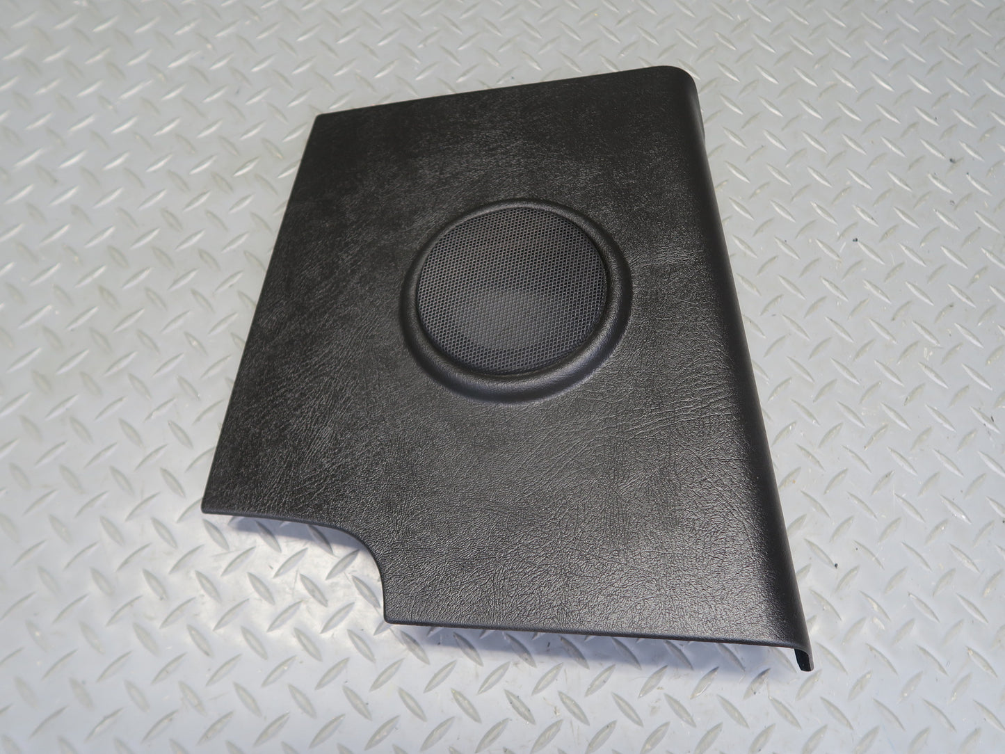 2003-2007 Hummer H2 Rear Left & Right Pillar Speaker Trim Cover Panel Set of 2