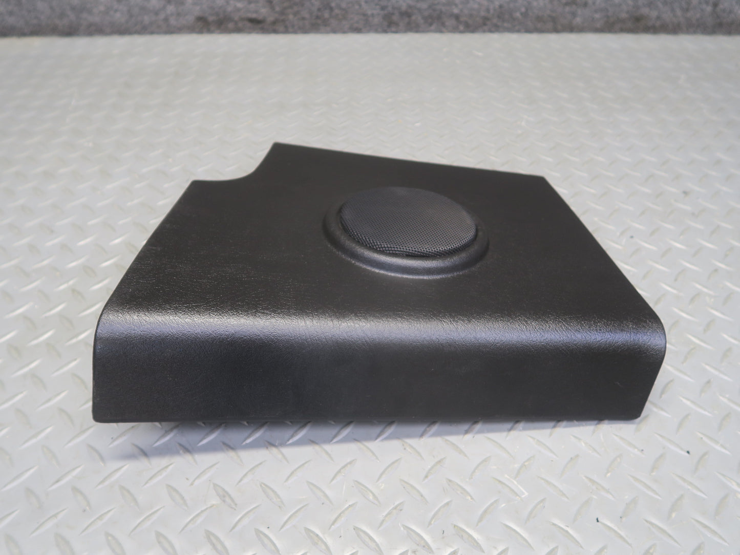 2003-2007 Hummer H2 Rear Left & Right Pillar Speaker Trim Cover Panel Set of 2