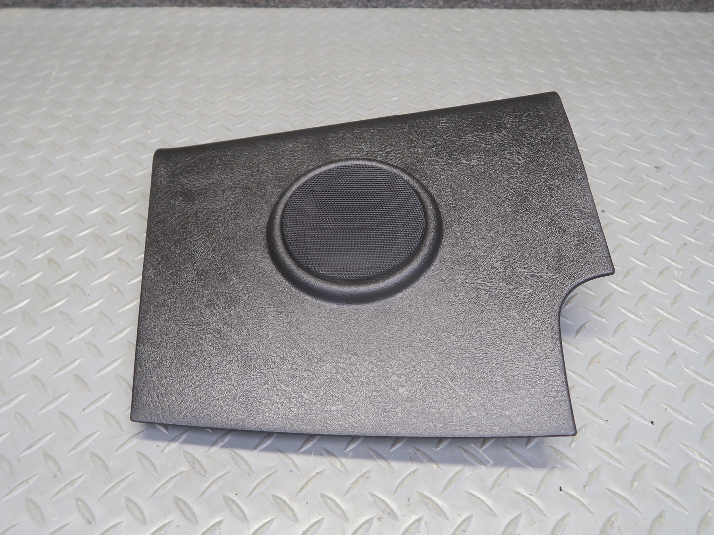 2003-2007 Hummer H2 Rear Left & Right Pillar Speaker Trim Cover Panel Set of 2