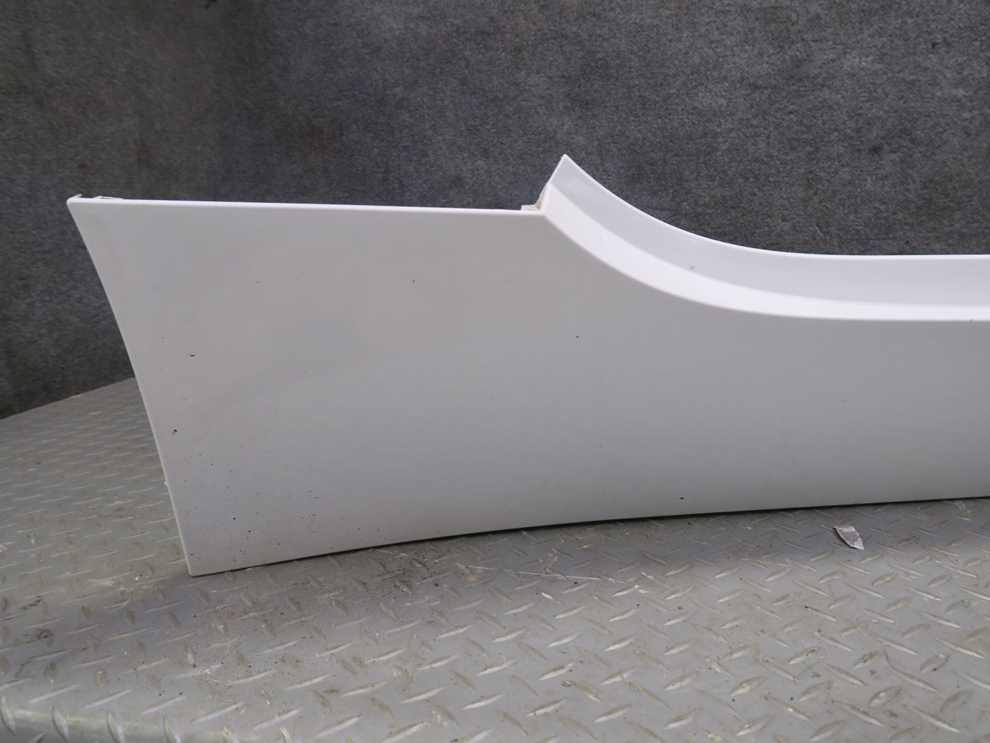 09-16 BMW E89 Z4 Set of 2 Left & Right Side Skirt Rocker Panel Molding OEM