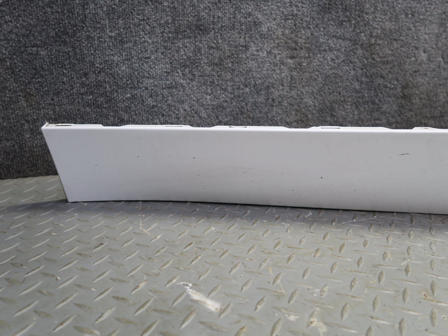 09-16 BMW E89 Z4 Set of 2 Left & Right Side Skirt Rocker Panel Molding OEM