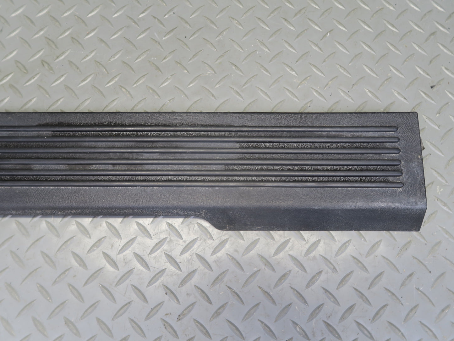 2003-2009 Hummer H2 Rear Left & Right Door Scuff Sill Plate Trim Panel Set of 2