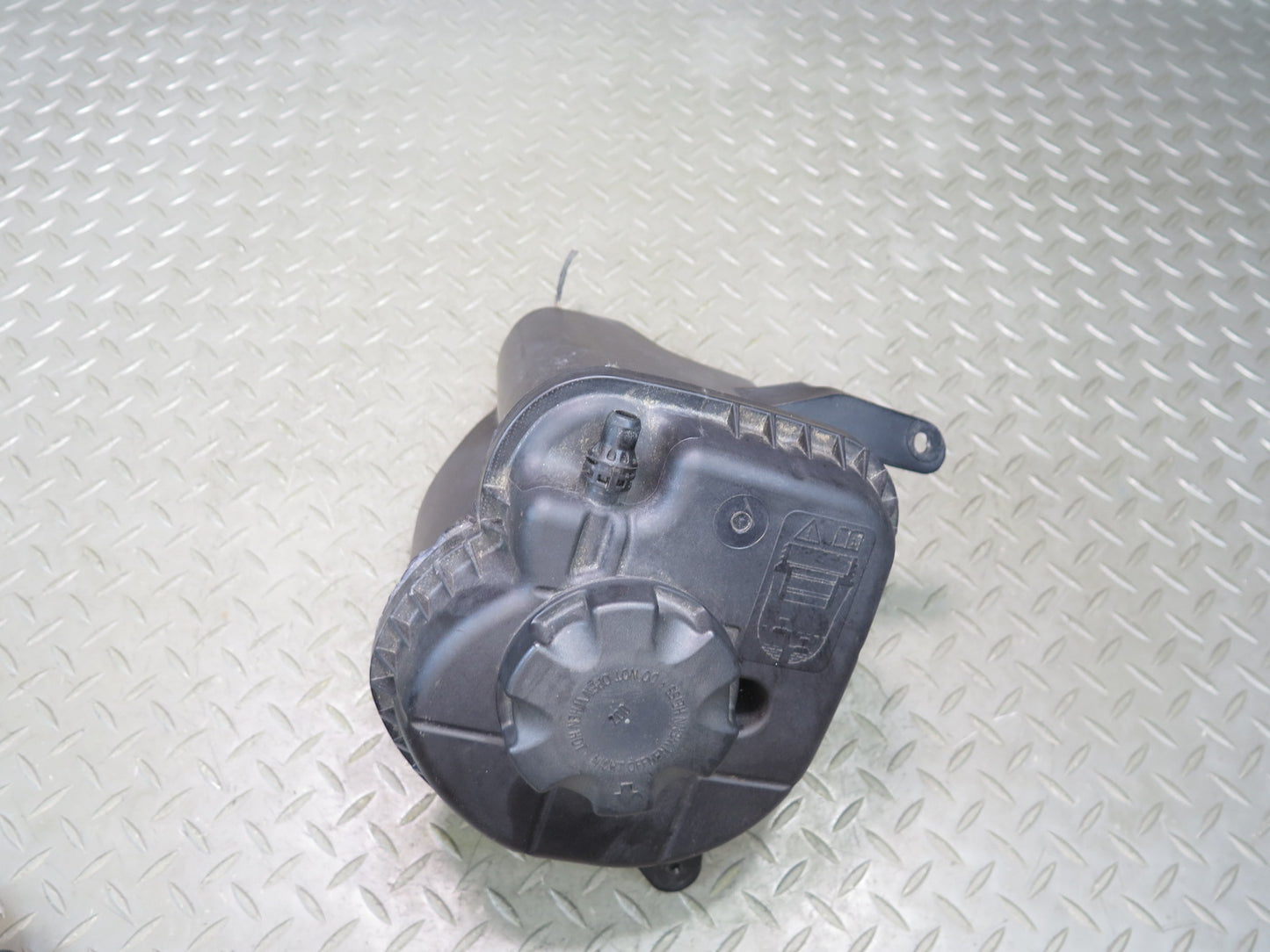 2008-2014 BMW E71 E72 X6 X6M Engine Coolant Expansion Reservoir Tank 8621092