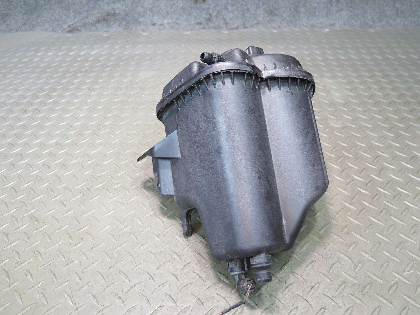 2008-2014 BMW E71 E72 X6 X6M Engine Coolant Expansion Reservoir Tank 8621092