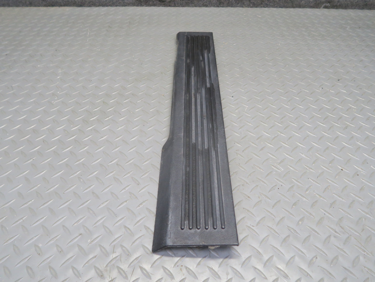 2003-2009 Hummer H2 Rear Left & Right Door Scuff Sill Plate Trim Panel Set of 2