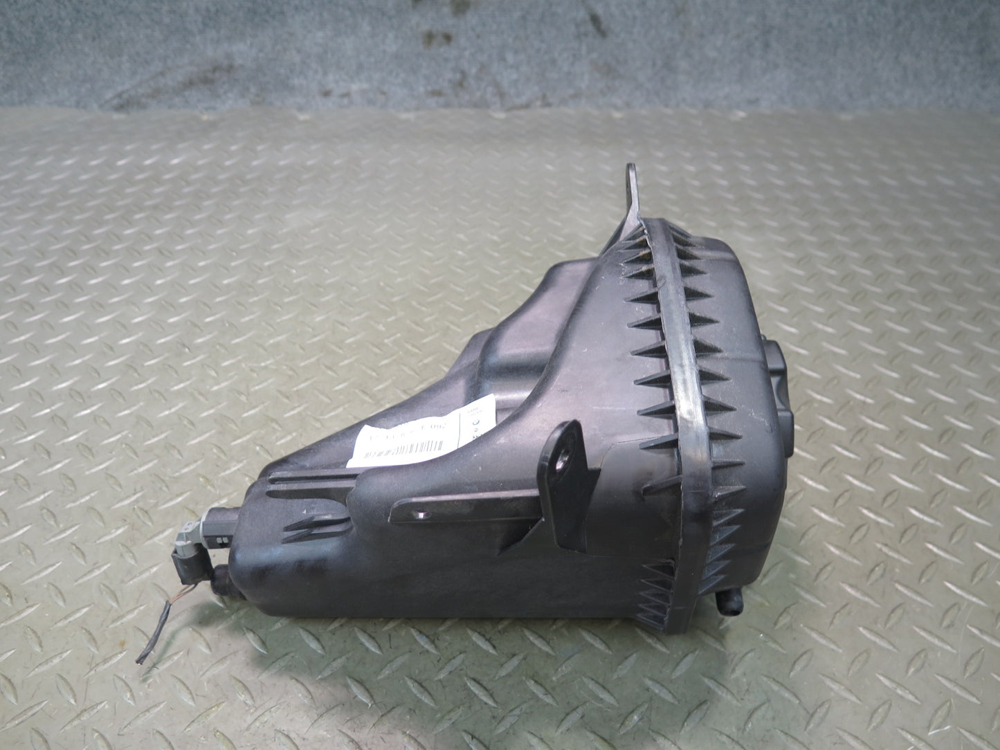 2008-2014 BMW E71 E72 X6 X6M Engine Coolant Expansion Reservoir Tank 8621092
