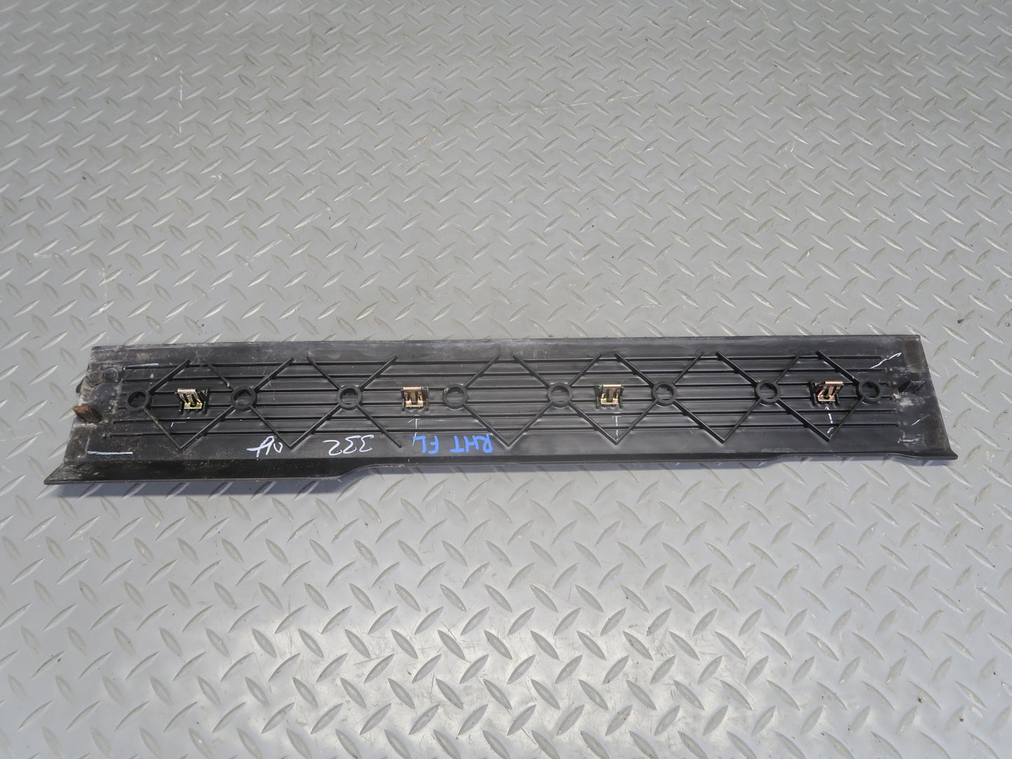 2003-2009 Hummer H2 Rear Left & Right Door Scuff Sill Plate Trim Panel Set of 2
