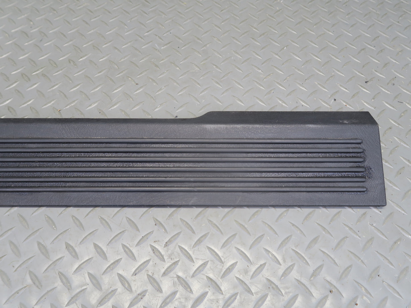 2003-2009 Hummer H2 Rear Left & Right Door Scuff Sill Plate Trim Panel Set of 2