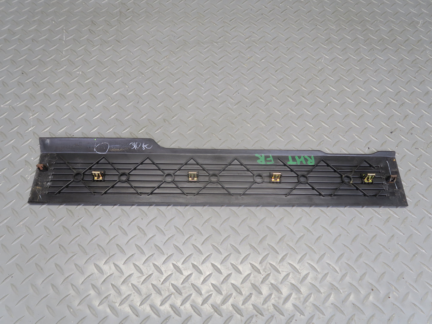2003-2009 Hummer H2 Rear Left & Right Door Scuff Sill Plate Trim Panel Set of 2