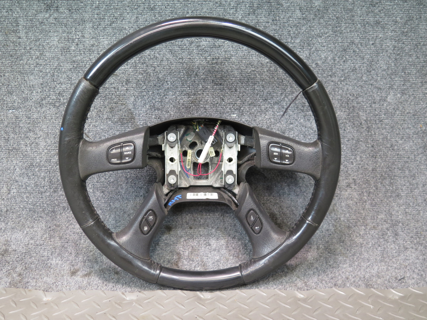 2003-2007 Hummer H2 Leather Black Steering W/ Controls
