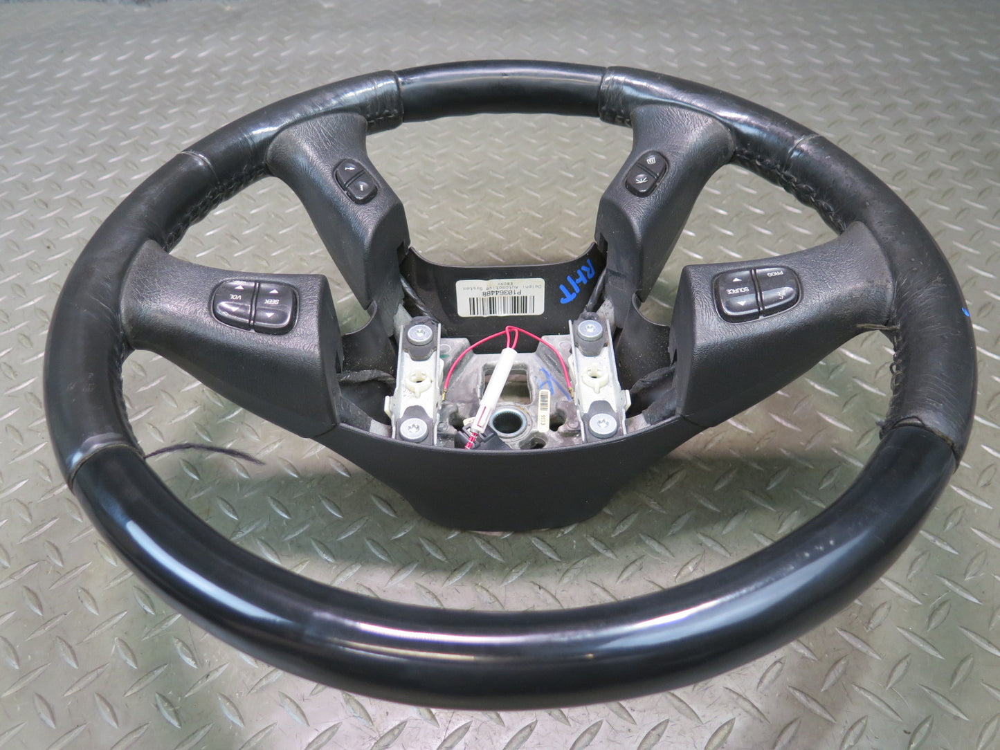 2003-2007 Hummer H2 Leather Black Steering W/ Controls