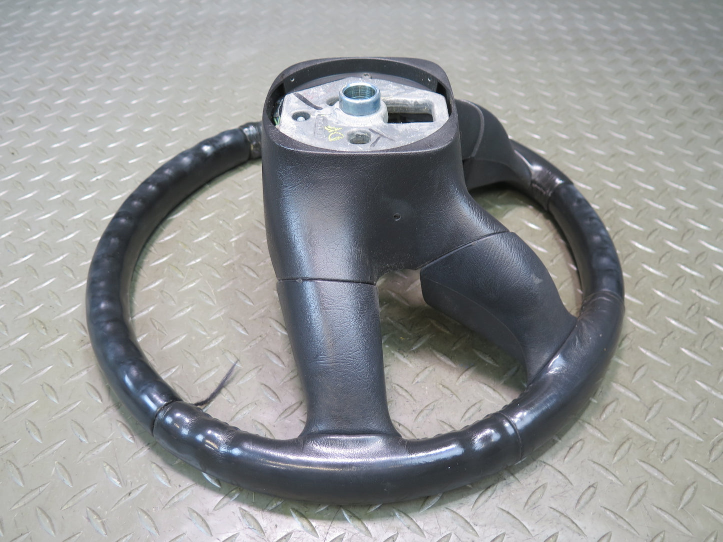 2003-2007 Hummer H2 Leather Black Steering W/ Controls