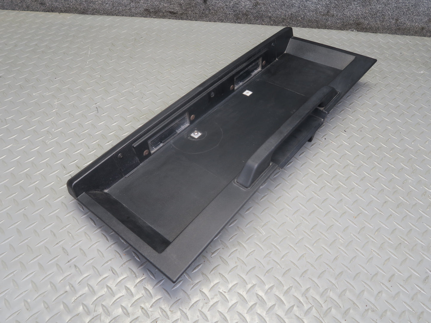 2003-2005 Hummer H2 Rear Trunk Lid Liftgate License Plate Panel W/ Handle