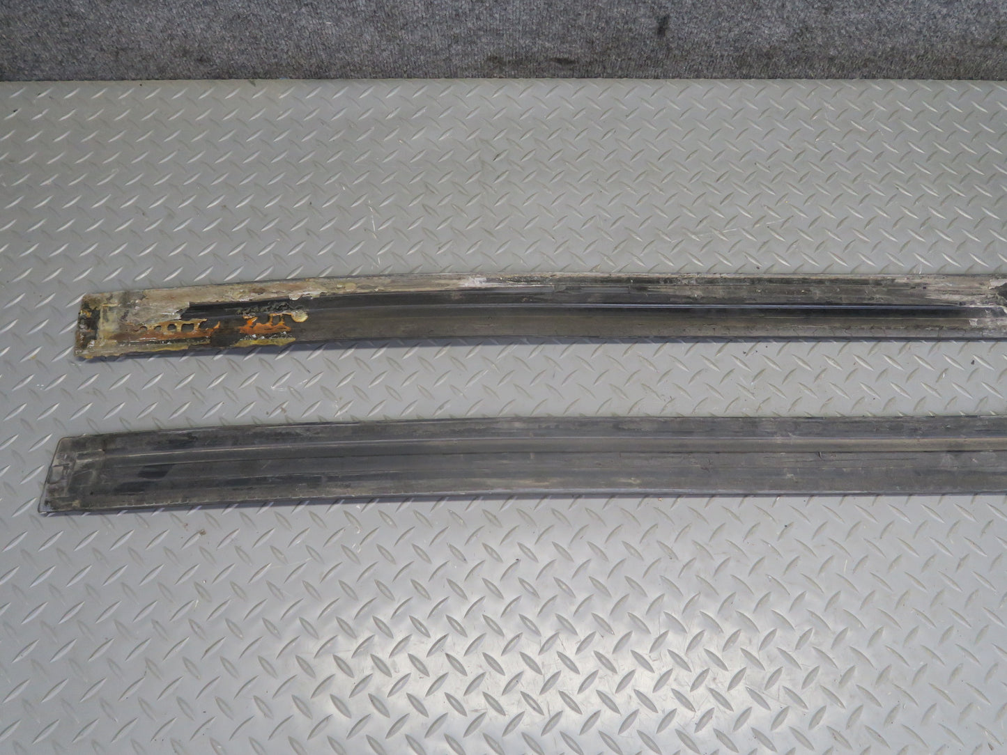 82-83 Datsun S130 280ZX 2+2 6pcs Front Rear Fender & Door Lower Molding Set OEM