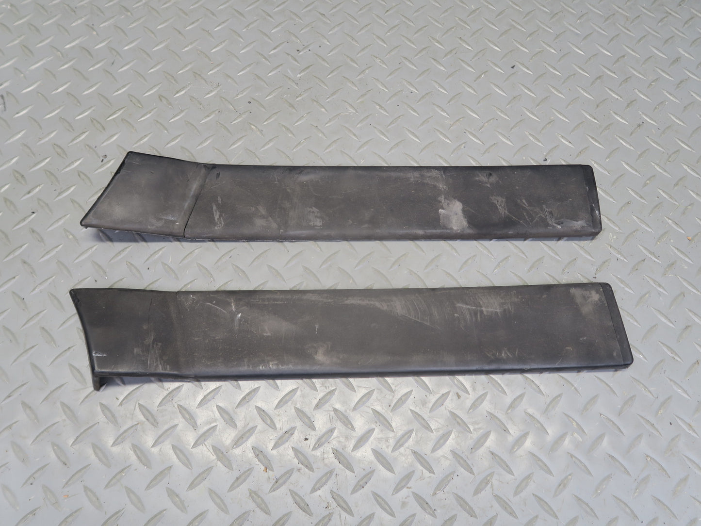 82-83 Datsun S130 280ZX 2+2 6pcs Front Rear Fender & Door Lower Molding Set OEM