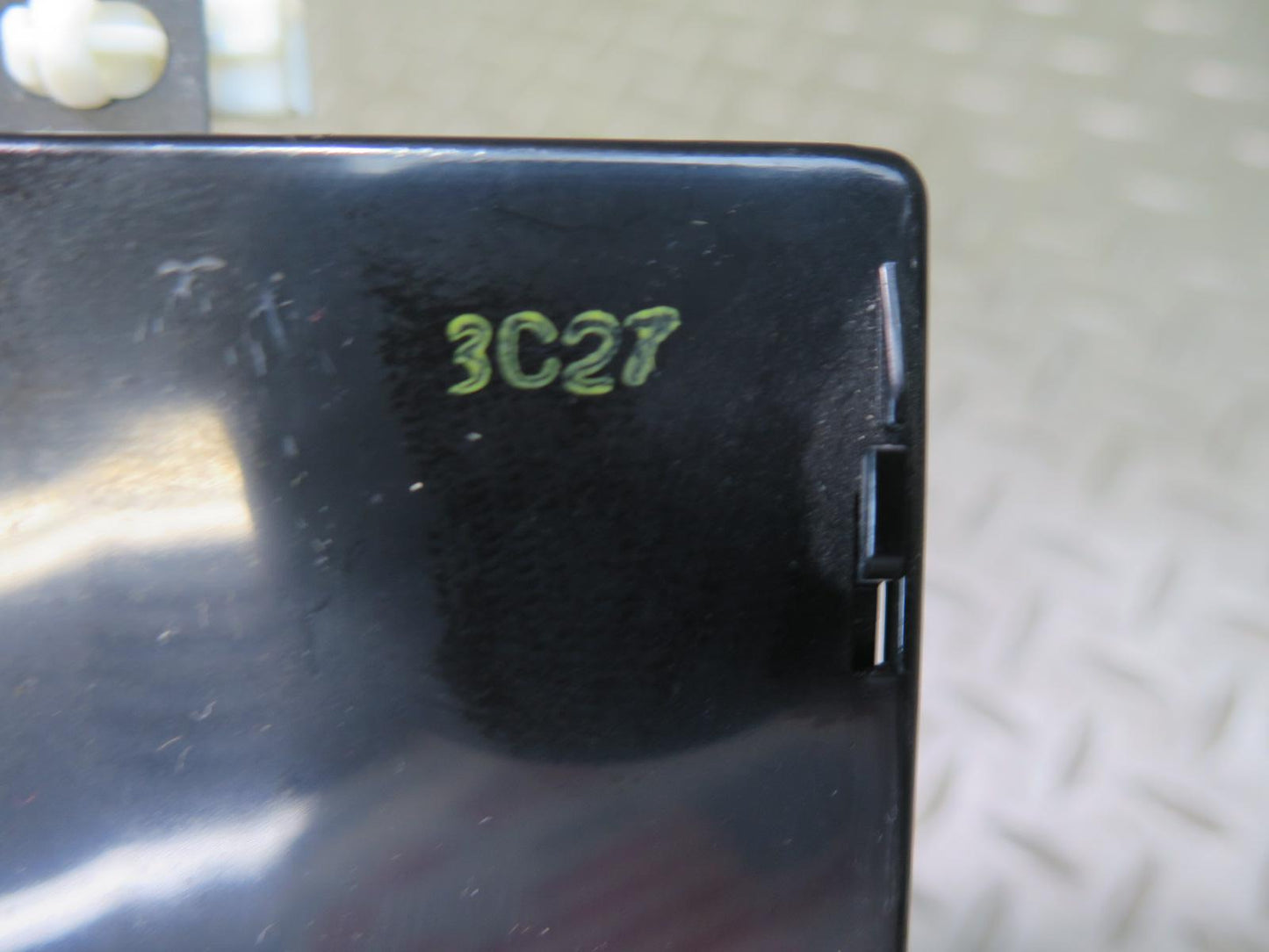 01-06 Lexus UCF30L LS430 Dash Left Coin Storage Retractable Tray Black OEM