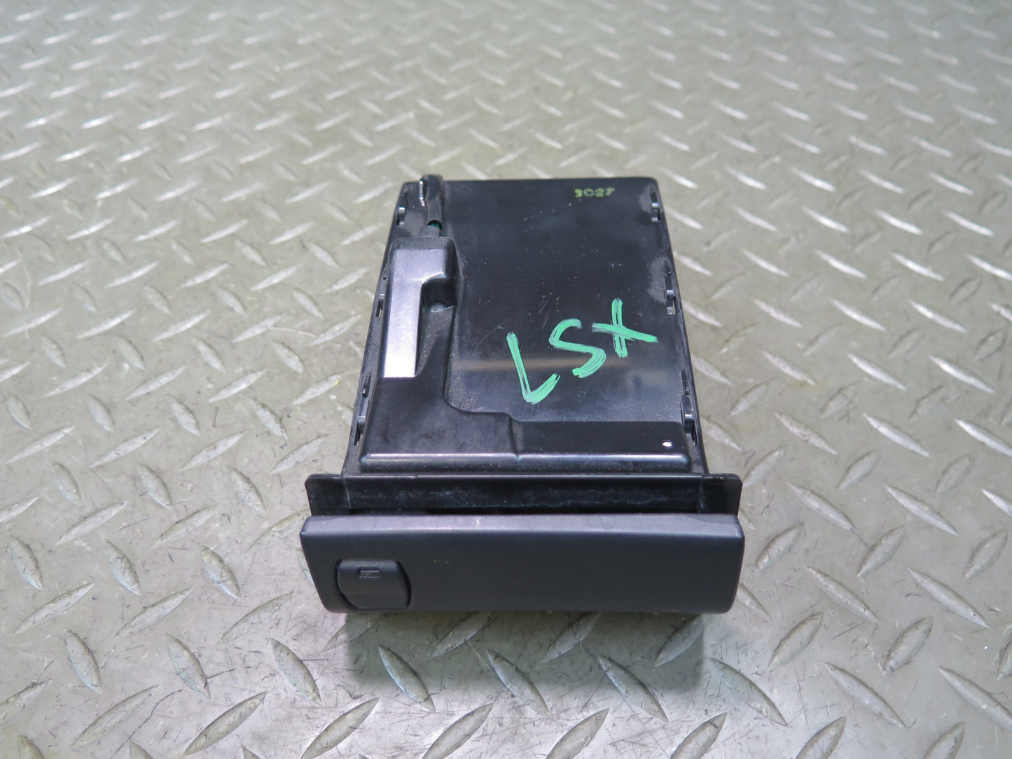 01-06 Lexus UCF30L LS430 Dash Left Coin Storage Retractable Tray Black OEM