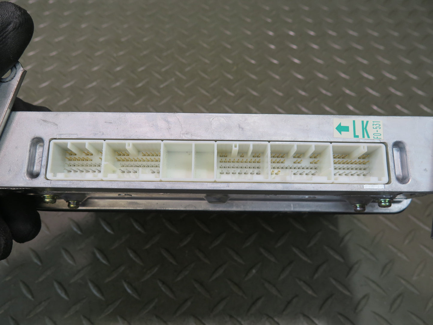2003 Lexus UCF30L LS430 ECM ECU Engine Control Module 89661-50680 OEM