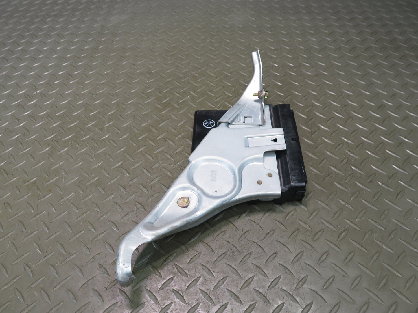 01-03 Lexus UCF30L LS430 ABS TRC VSC Traction Control Module 89540-50150 OEM