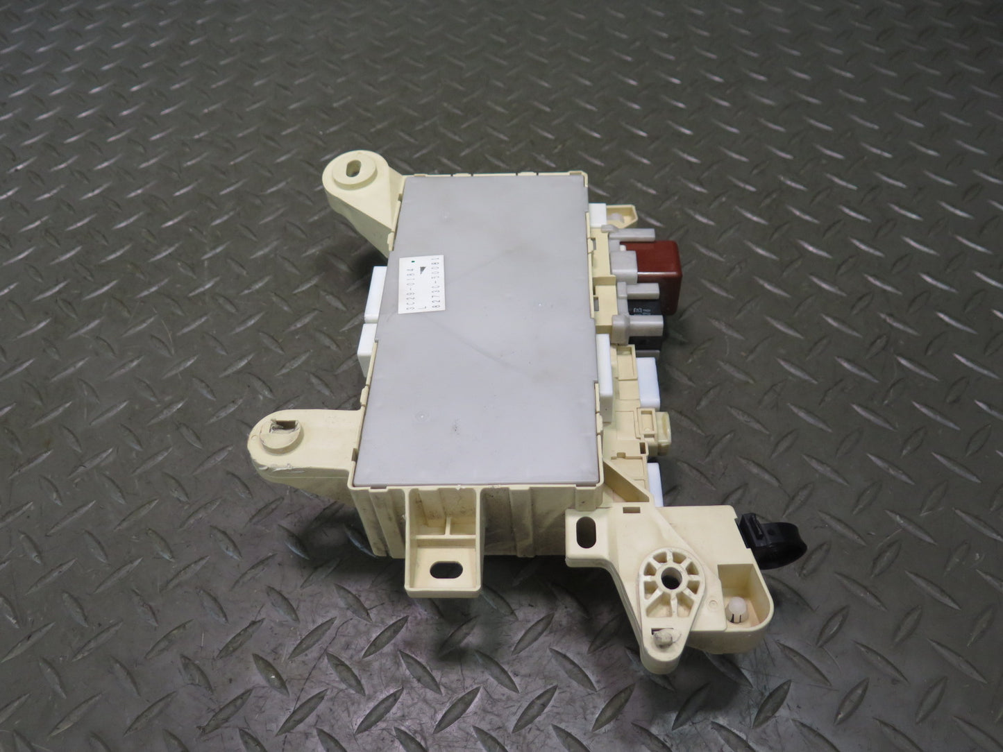 01-03 Lexus UCF30L LS430 Dash Front Left Fuse Relay Box Module 82730-50081 OEM