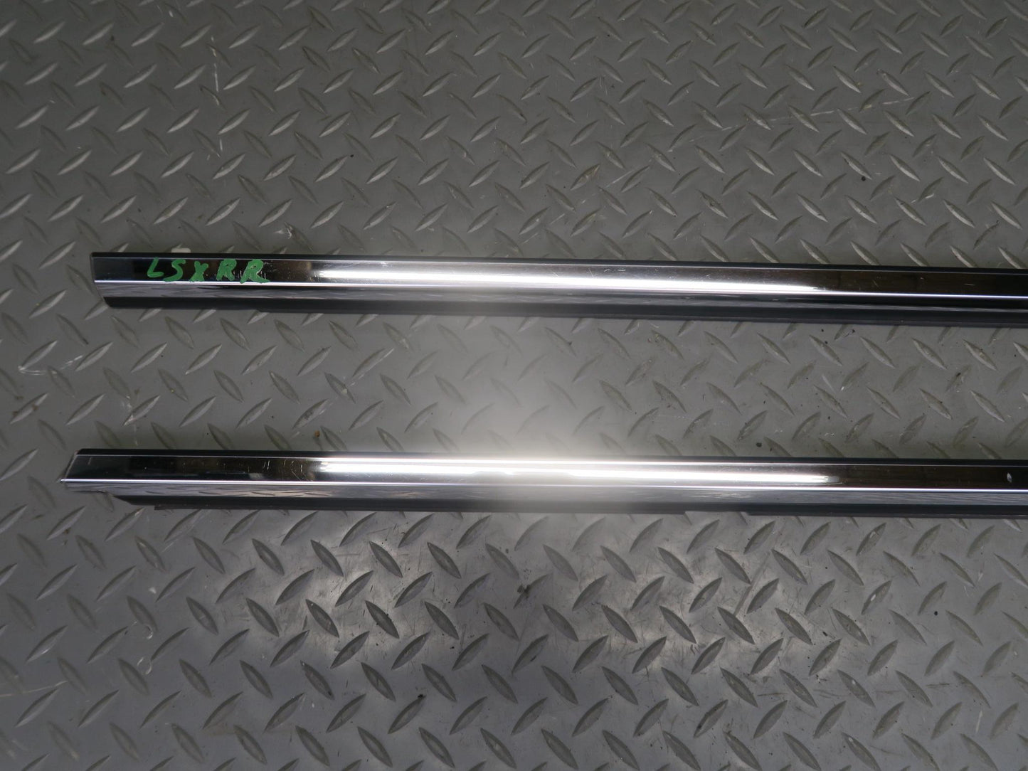 01-06 Lexus UCF30L LS430 Rear Left & Right Door Weatherstrip Molding Set OEM