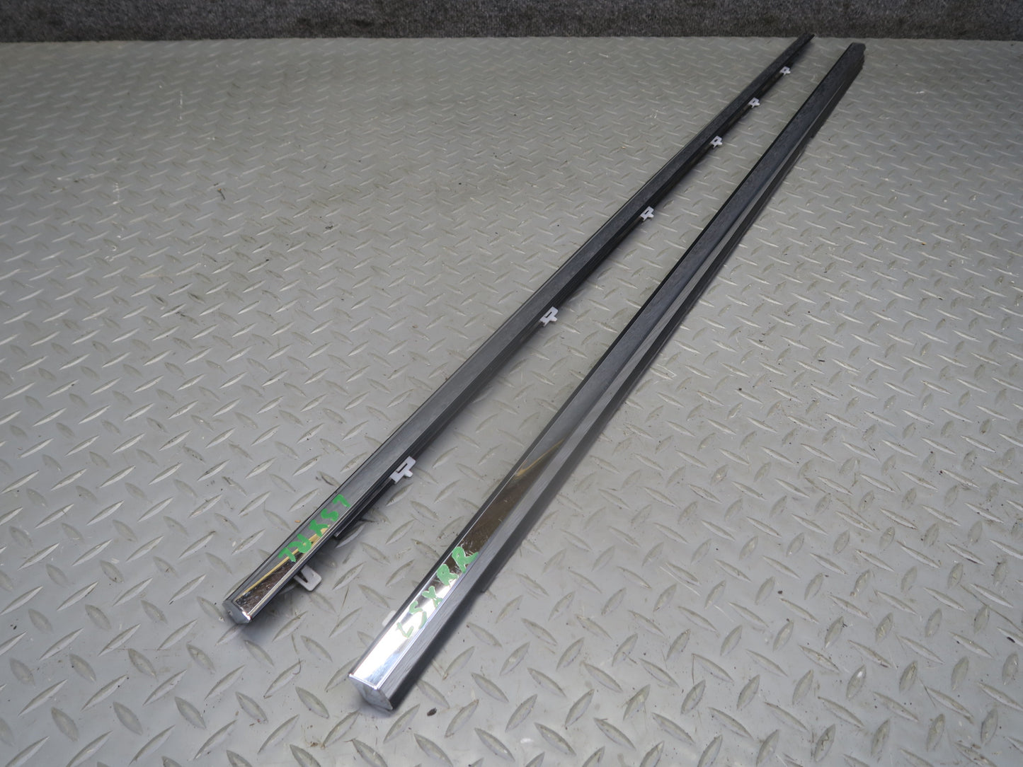 01-06 Lexus UCF30L LS430 Rear Left & Right Door Weatherstrip Molding Set OEM