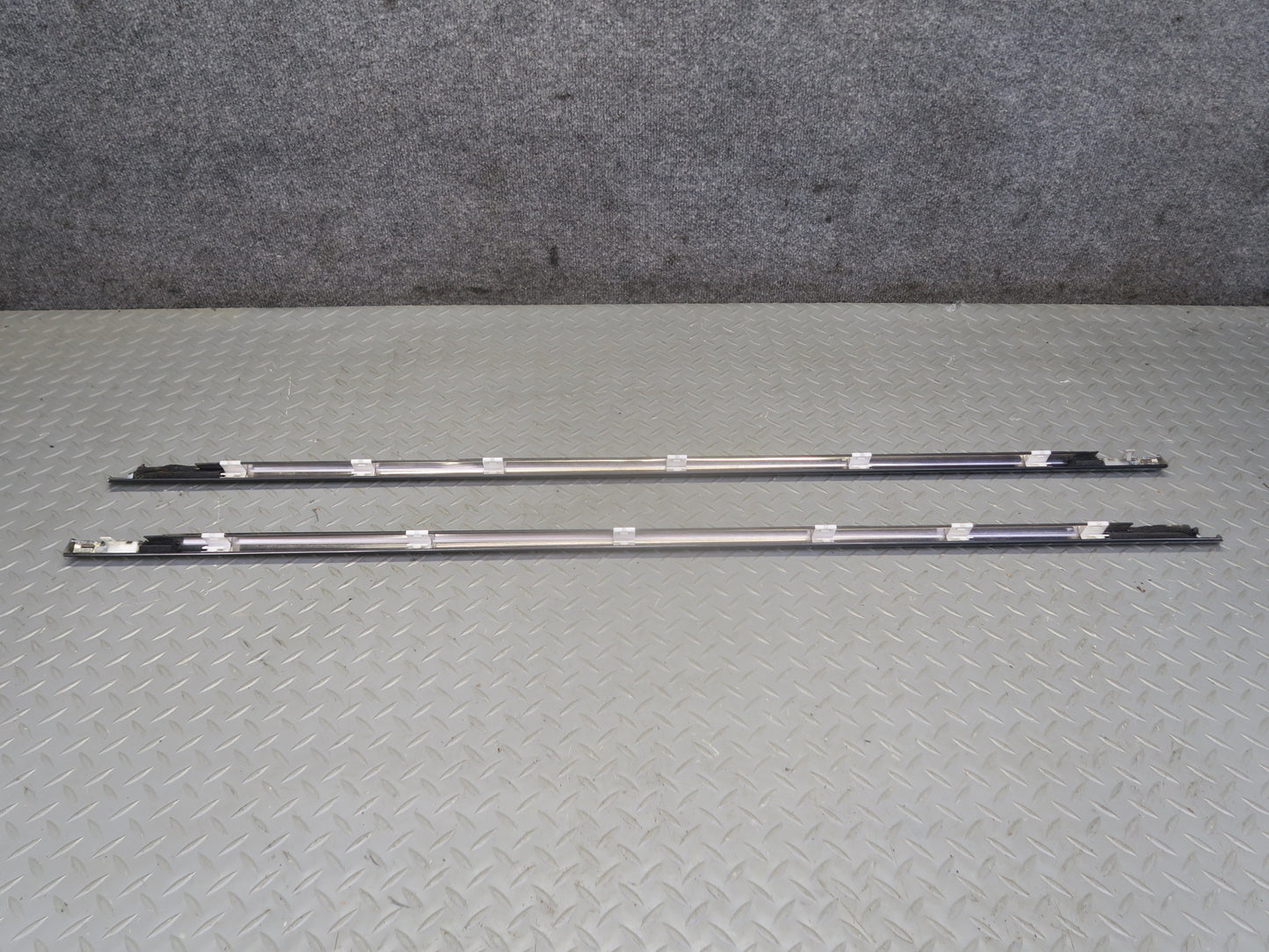 01-06 Lexus UCF30L LS430 Rear Left & Right Door Weatherstrip Molding Set OEM