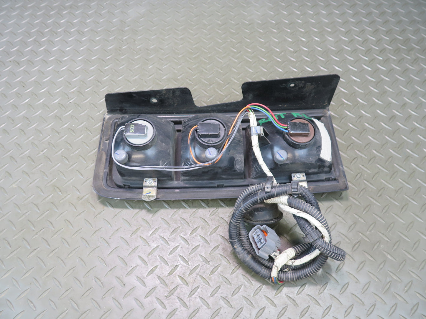 2005-2009 Hummer H2 Rear Left & Right Side Tail Light Lamp Set of 2
