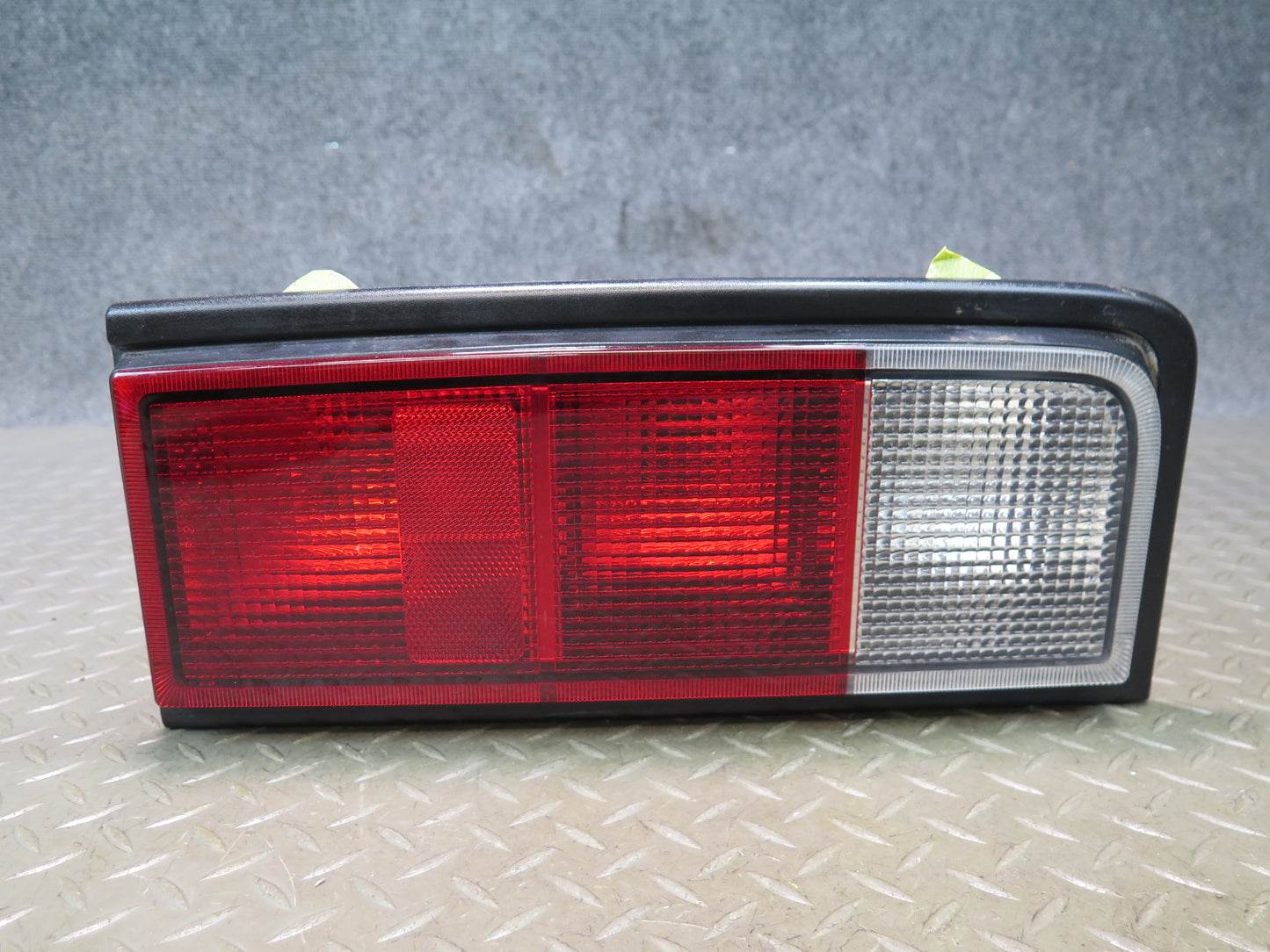 2005-2009 Hummer H2 Rear Left & Right Side Tail Light Lamp Set of 2