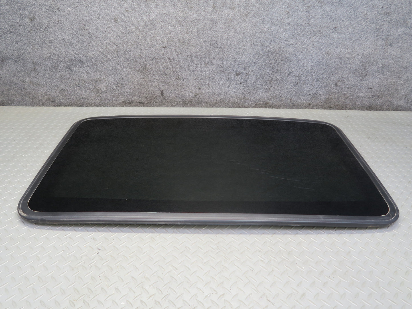 2003-2009 Hummer H2 Front Upper Sunroof Glass Window Panel